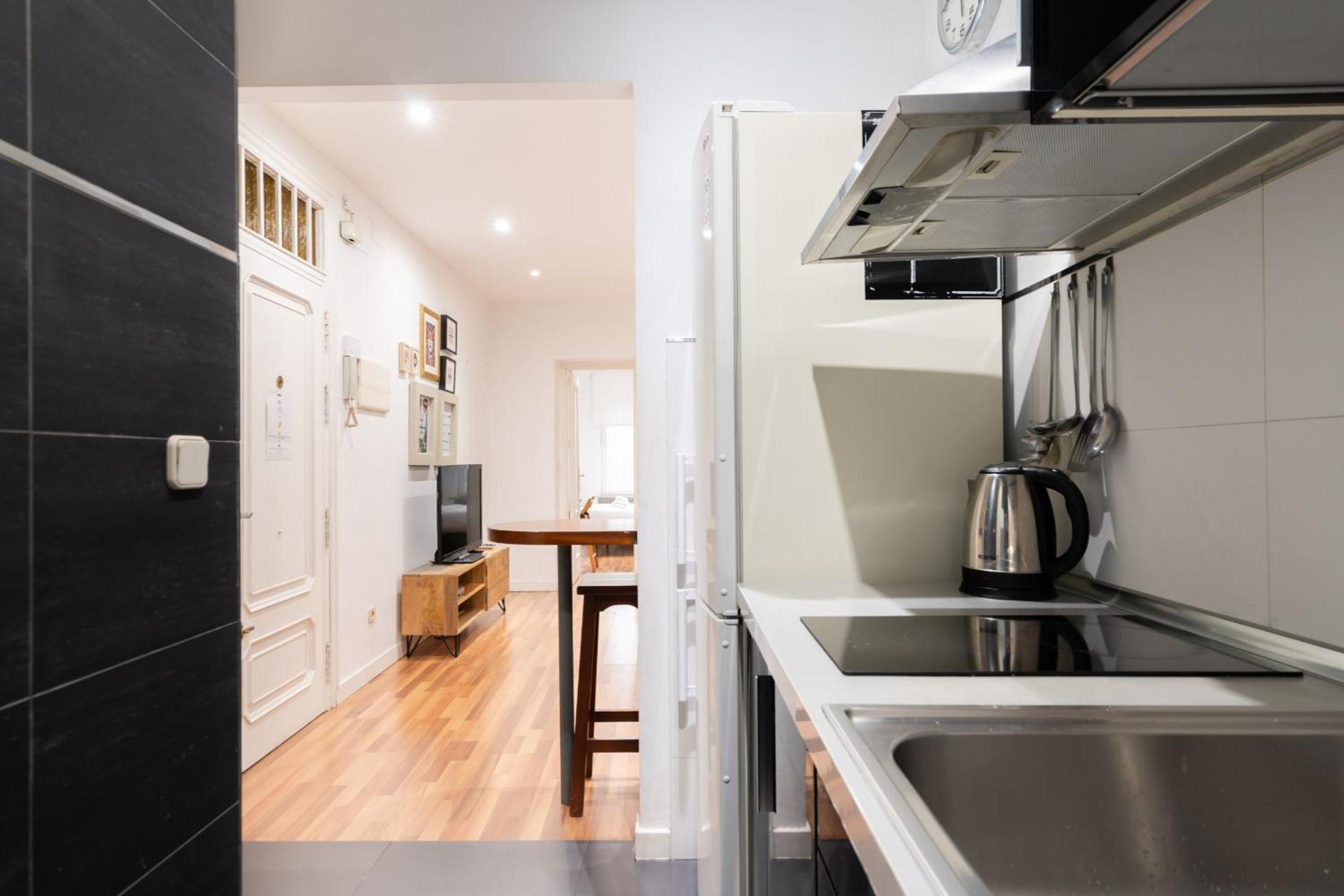 Apartamento En La Plaza De Lavapies Alquiler Temporal Madrid Exteriér fotografie